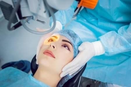 Extracapsular cataract surgery