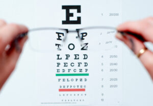 Find the Best Cataract Surgeon Near Me: Tips And Tricks